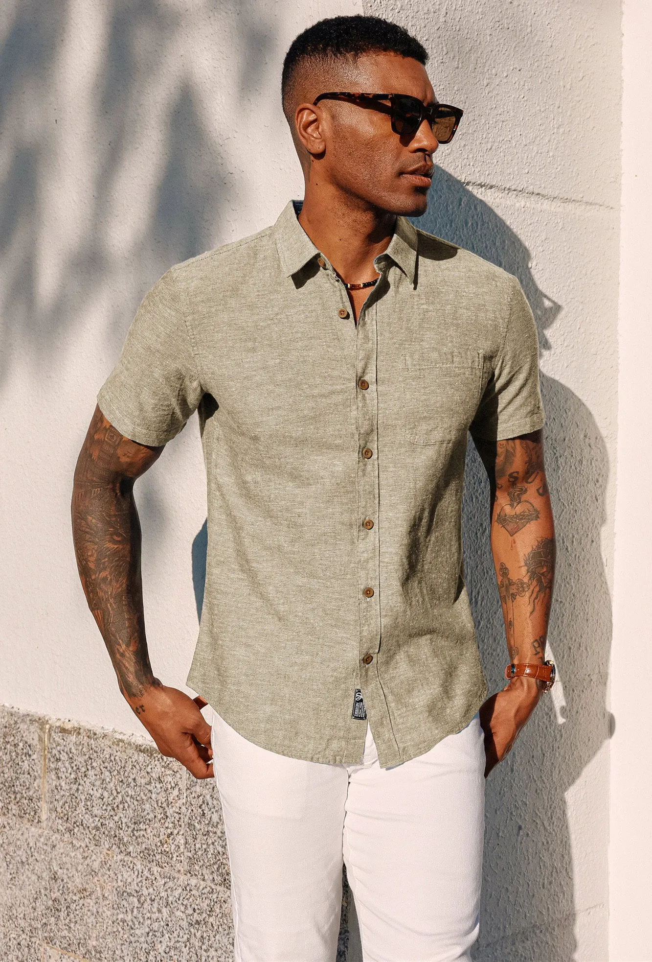 Men's Linen Shirts Short Sleeve Casual Button Down Cardigan Shirts Summer Beach Shirts