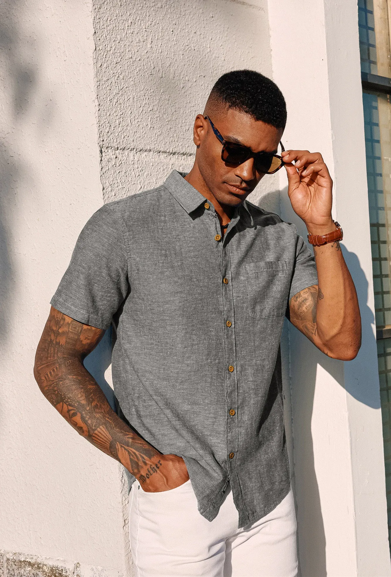 Men's Linen Shirts Short Sleeve Casual Button Down Cardigan Shirts Summer Beach Shirts