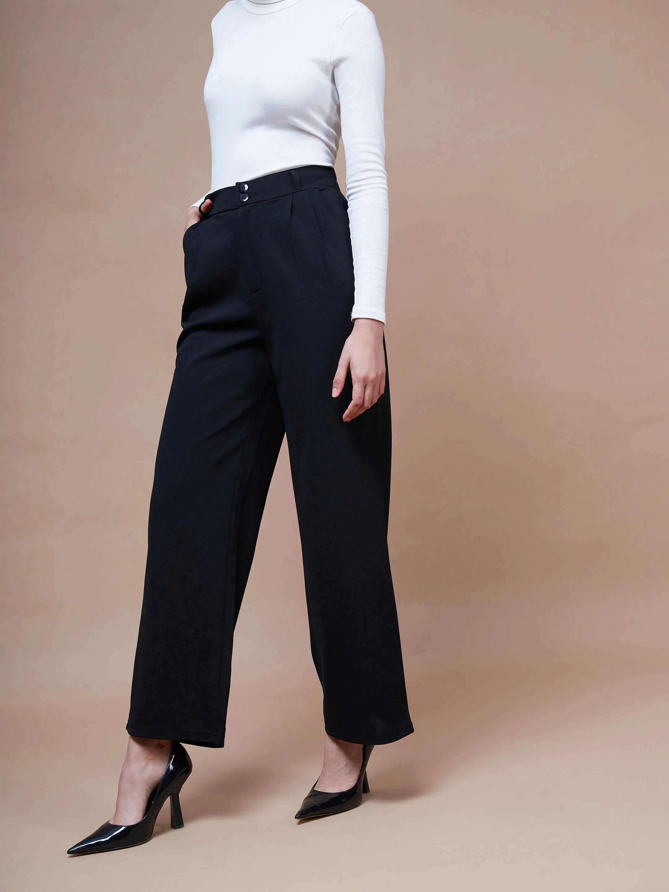 Women Black Pleated Straight Stretchable Pants